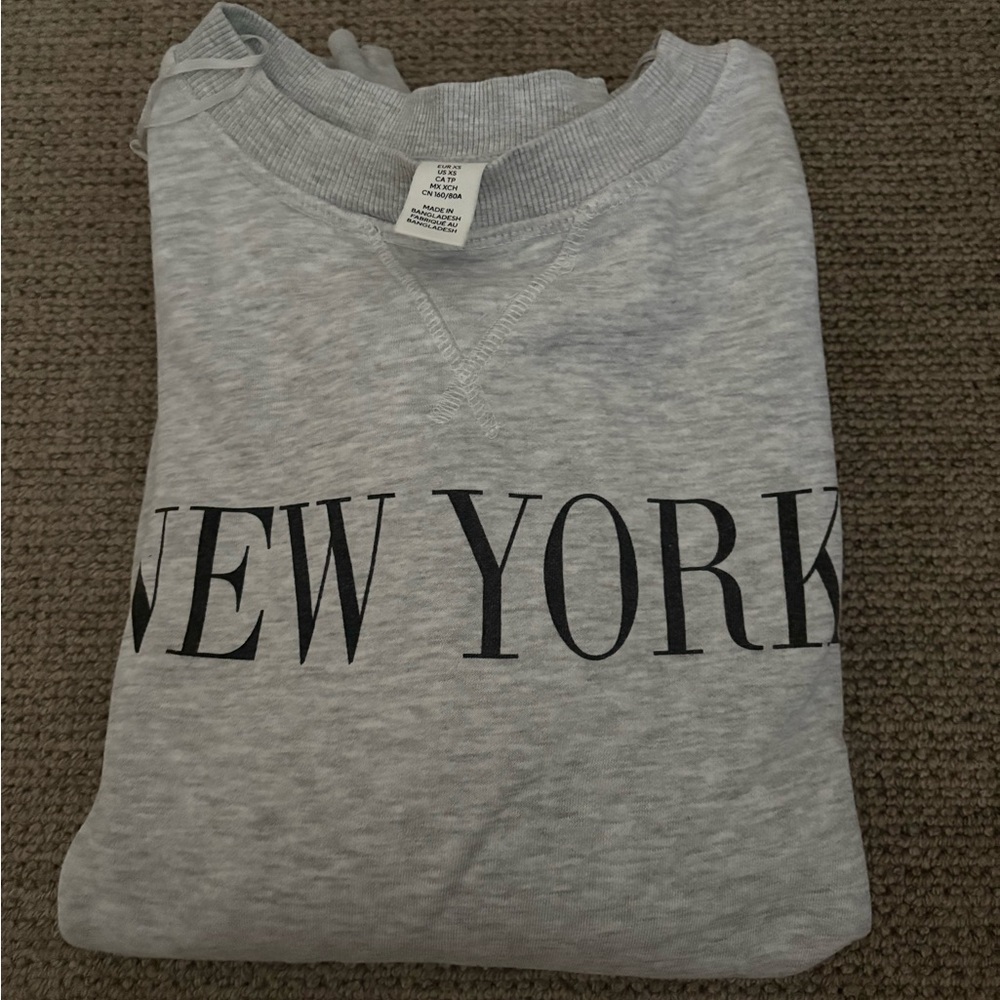 H&M Gray Sweater with Black Print
